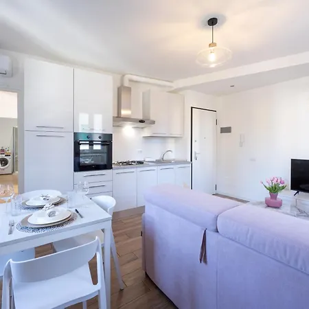 Lora Diamond ,free Parking, Self Check In,3 Appartement