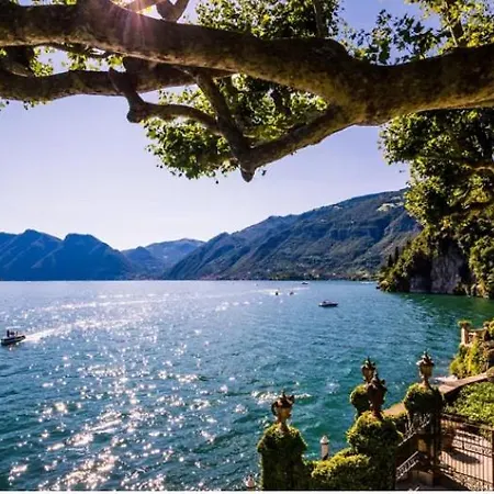 Lora Diamond ,free Parking, Self Check In,3 * Como