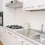 Apartment Lora Diamond Suite 3, Free Private Parking, Self Check In Como