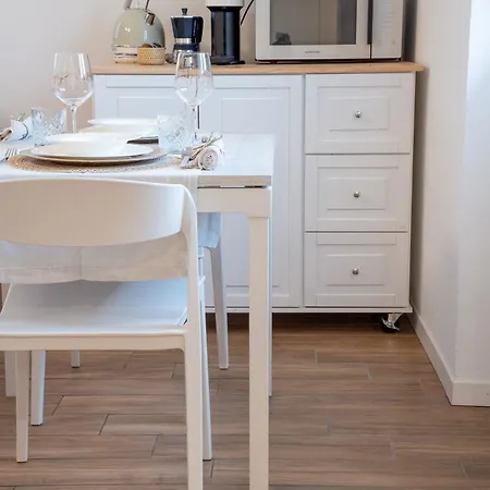 Lora Diamond 3, Free Private Parking, Self Check In, Air Conditioner Apartamento