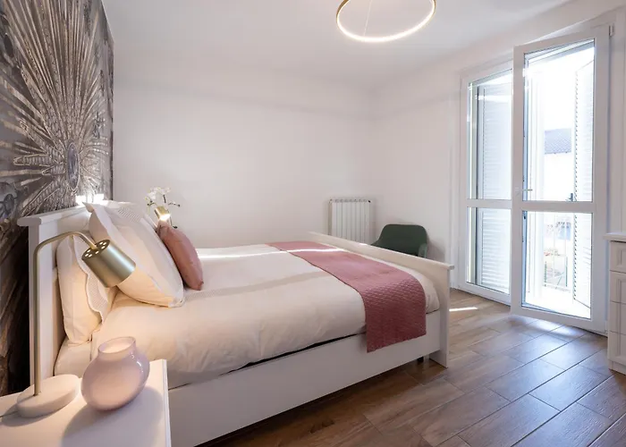 Apartamento Lora Diamond ,free Parking, Self Check In,3 *