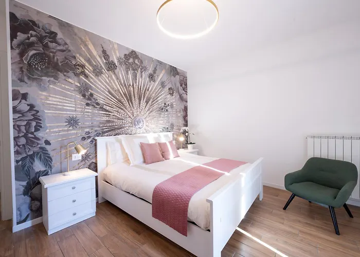 Lora Diamond ,free Parking, Self Check In,3